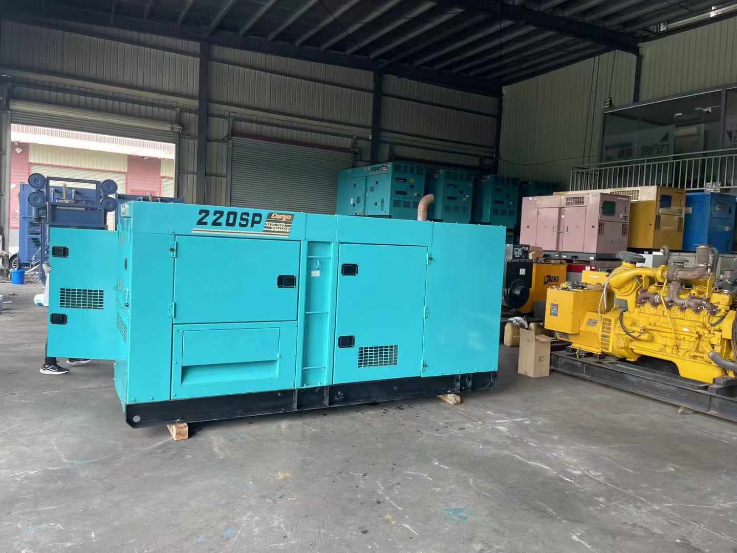西秀800kW 柴油发电机的输出电流波动范围是多少?